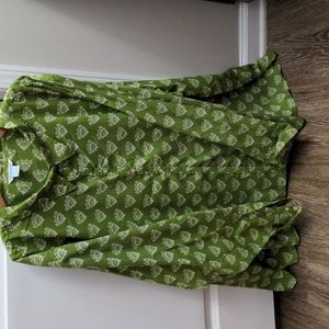 NWOT Size 6X Silhouettes Apple Green Button Down Shirt
